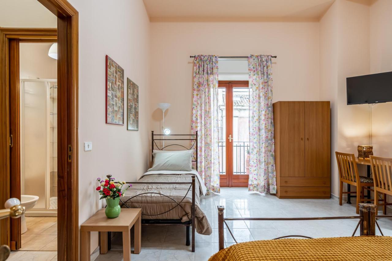 Catania Central And Comfy Apartments Esterno foto